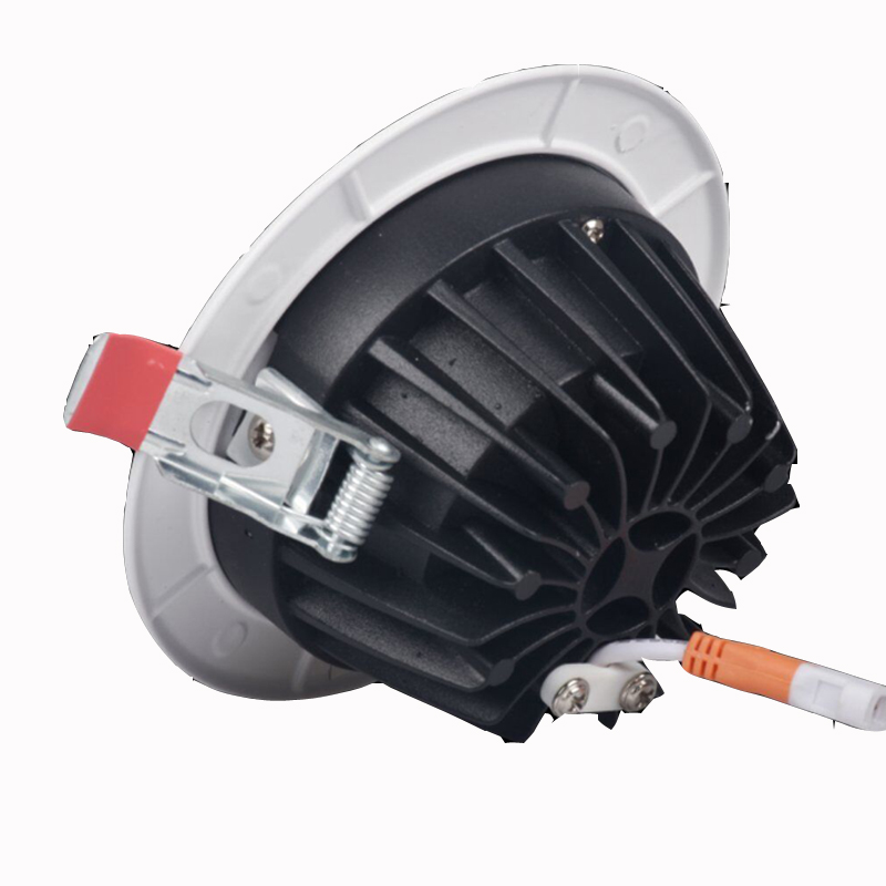 Downlight COB con un pequeño círculo esmerilado en el medio de 3W a 60W